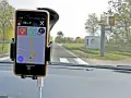 Telefon z nawigacją Yanosik pokazuje prędkość 31 km/h przy ograniczeniu do 50 km/h. Czy Yanosik działa w Niemczech? Tak, aplikacja działa i ostrzega o fotoradarach.