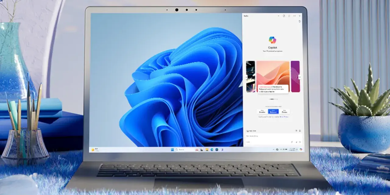 Nowoczesny laptop z oknem Copilot, który może pomóc w optymalizacji komputera.
