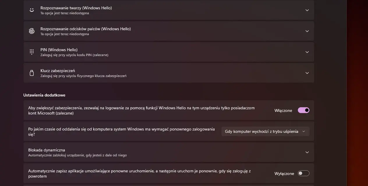 Ustawienia konta Windows 11: opcje logowania, w tym PIN i klucz zabezpieczeń. Dowiedz się, jak usunąć hasło Windows 11, zarządzając metodami logowania.