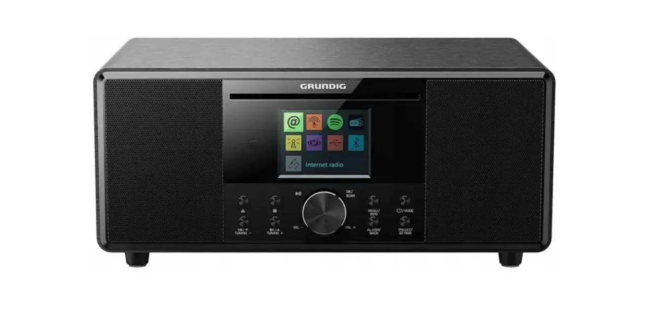 Czarny, nowoczesny Grundig z kolorowym wyświetlaczem, oferujący najlepsze radio internetowe.