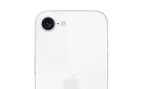 Biały tył iPhone SE 4 z pojedynczym aparatem i błyskiem.