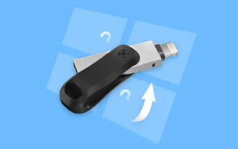 Pendrive z wtyczką Lightning i pytajnikami. Dowiedz się, jak sformatować dysk, aby odzyskać miejsce.