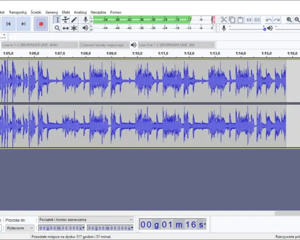 Audacity - program do nagrywania dźwięku, pokazuje dwie ścieżki audio z falami dźwiękowymi.