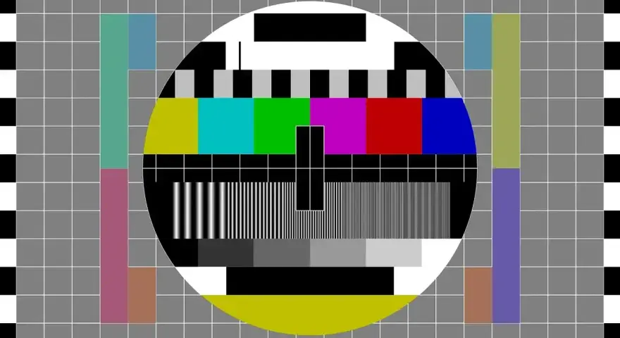 Testowy obrazek telewizyjny. W bloku można odbierać darmowa telewizja naziemna.