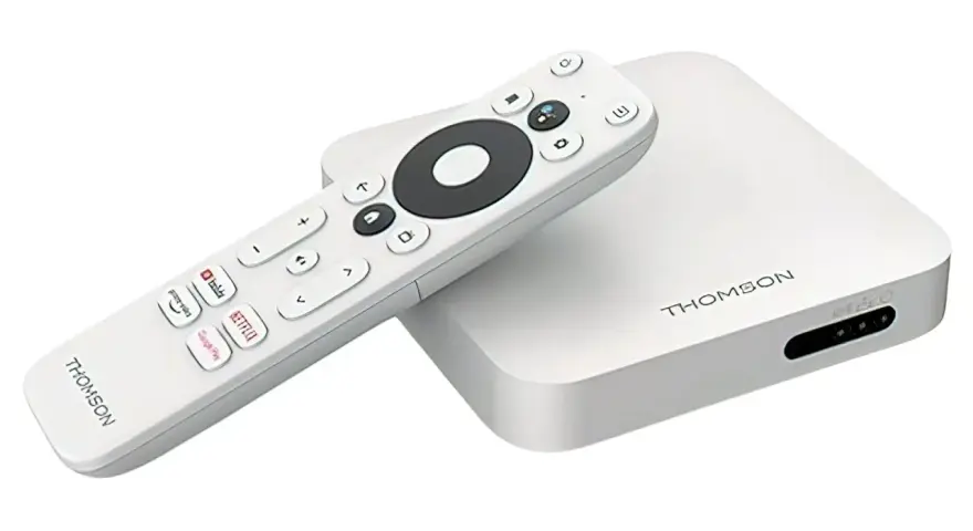 Biały smart tv box Thomson z pilotem. Dowiedz się, jak działa i jak łatwo sterować multimediami.