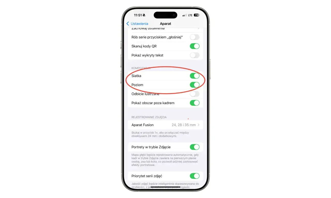 Ekran smartfona z ustawieniami aparatu, zaznaczone opcje 